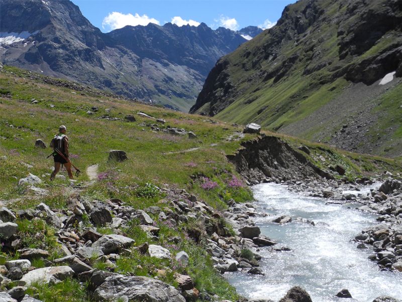 Percorsi Valpelline-tappa 5-lungo il torrente
