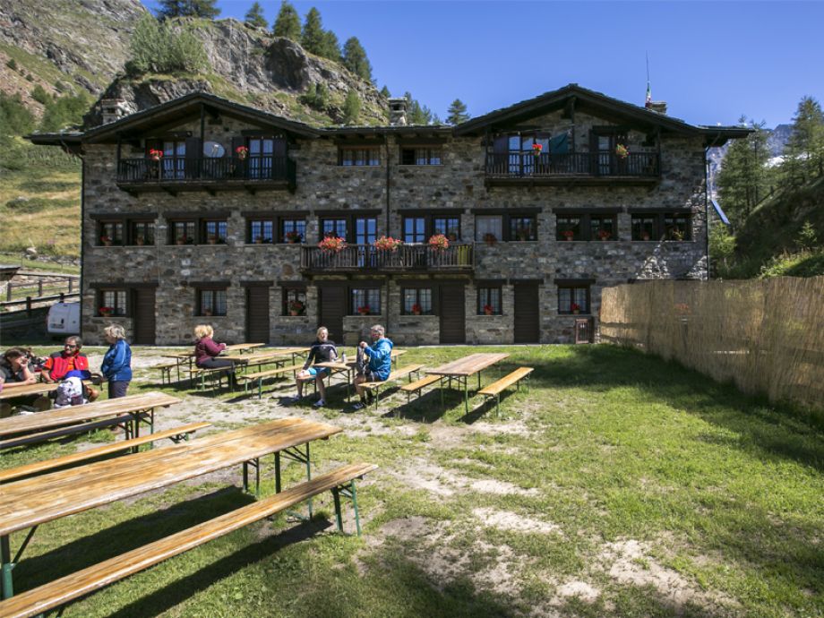 Rifugio Prarayer - esterno