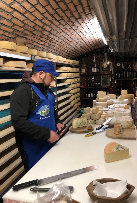 Azienda chez duclos-formaggi e staff
